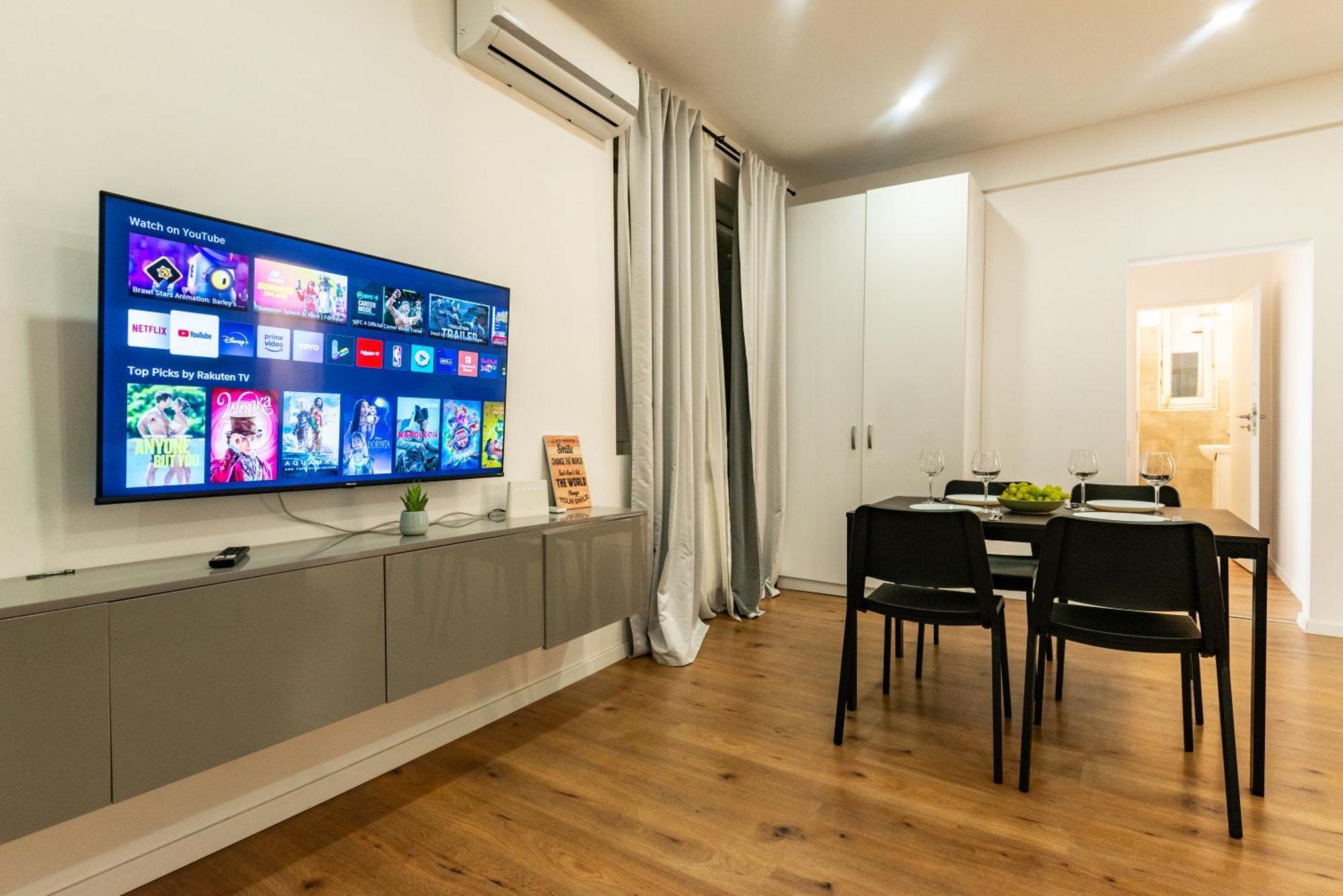 Ultracentral Spacious Apartment 4Br บูคาเรสต์ ภายนอก รูปภาพ